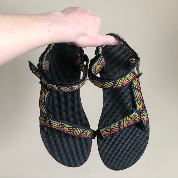 Teva Sandals Classic Black Blue Pink Yellow Size 9 - Picture 4 of 5